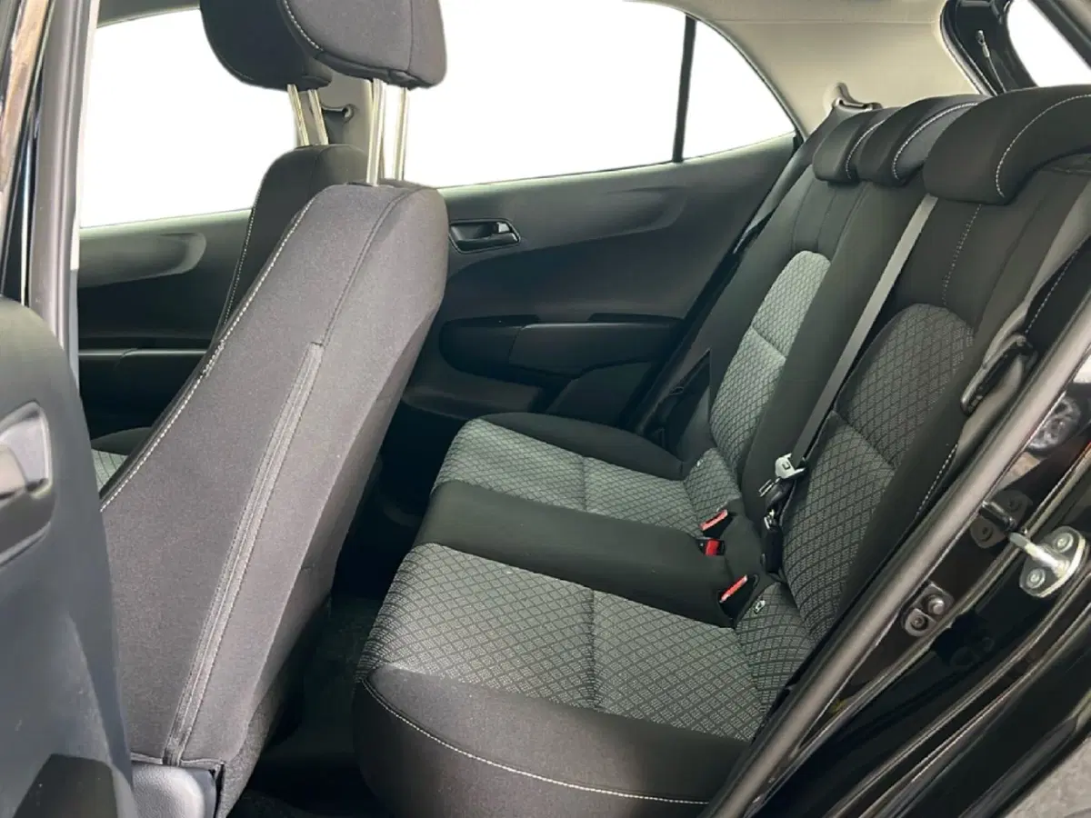 Kia Picanto nuova a Roma (11)