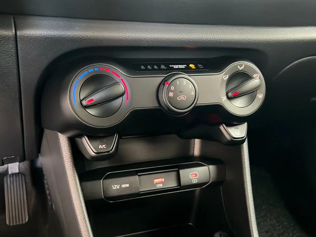 Kia Picanto nuova a Roma (19)