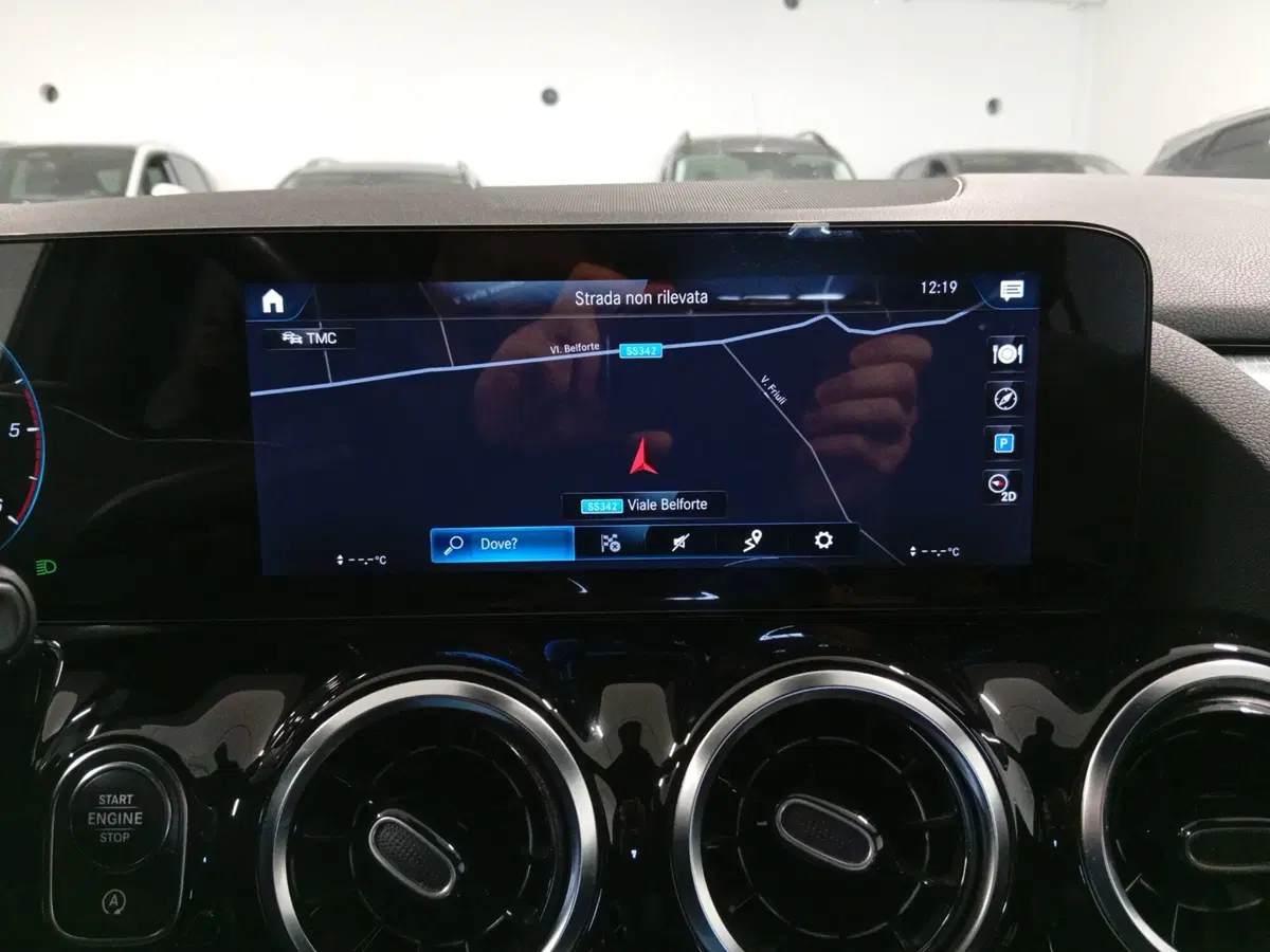 Mercedes-Benz GLA SUV usata a Varese (12)