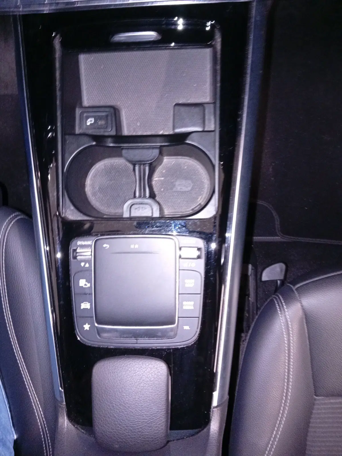 Mercedes-Benz GLA SUV usata a Varese (15)