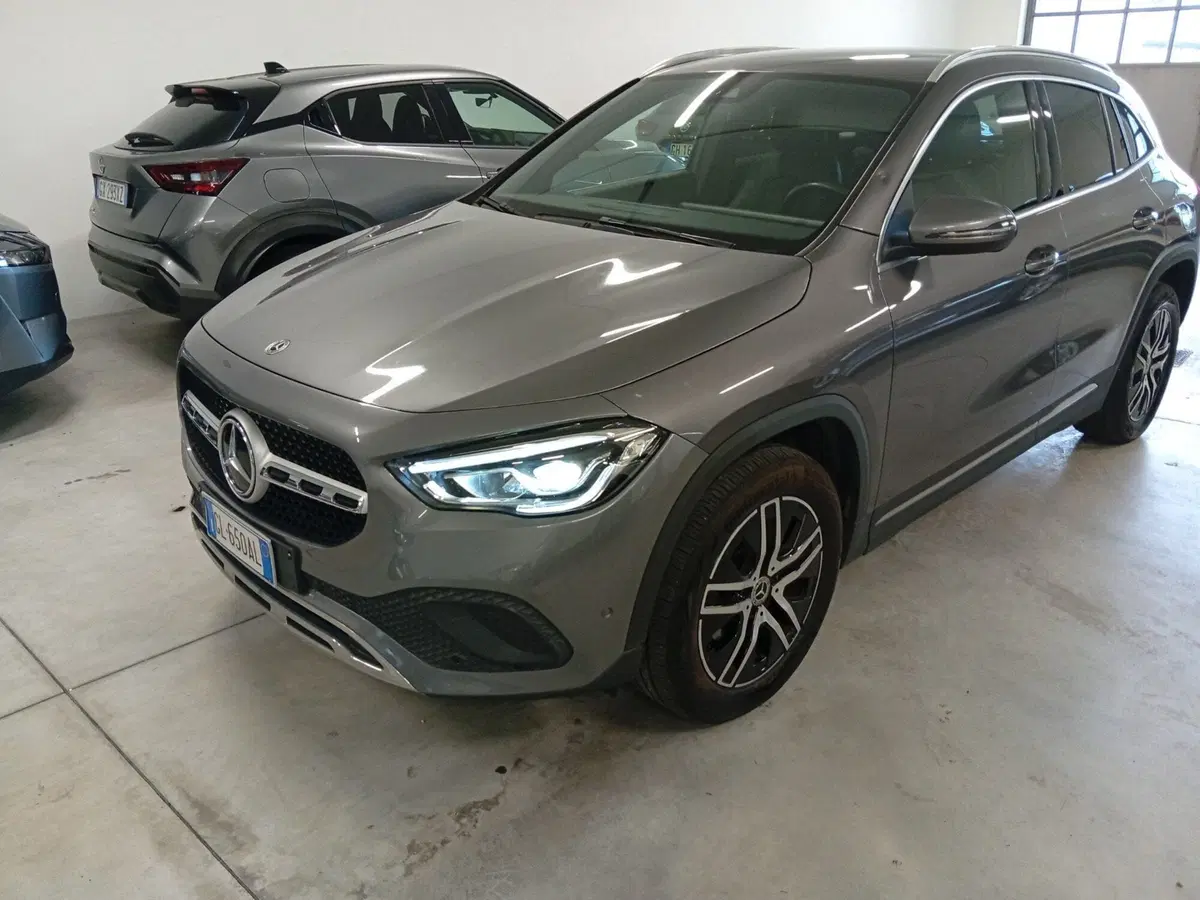 Mercedes-Benz GLA SUV usata a Varese (3)