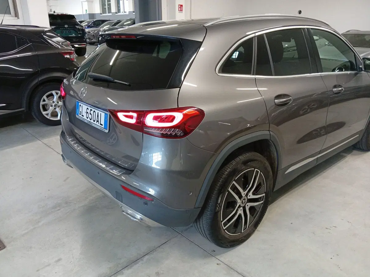 Mercedes-Benz GLA SUV usata a Varese (4)