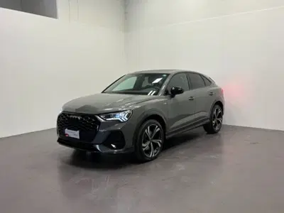 Audi Q3 Sportback 45 2.0 tfsi Identity Black quattro 245cv s.-tronic del 2023 usata a Conegliano