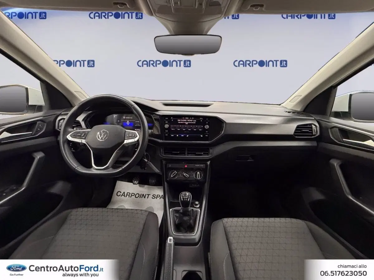 Volkswagen T-Cross usata a Roma (10)