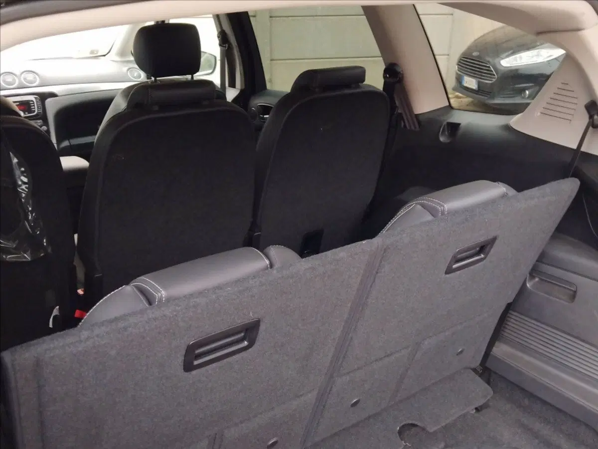 Ford S-Max usata a Milano (11)