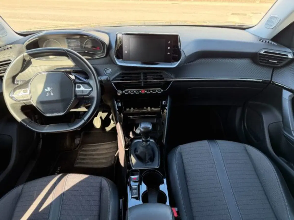 Peugeot 2008 usata a Salerno (11)