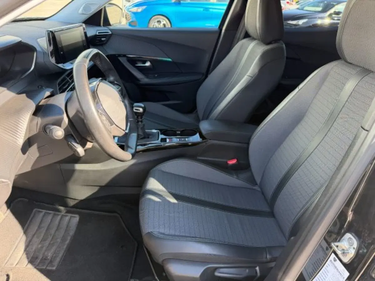 Peugeot 2008 usata a Salerno (5)