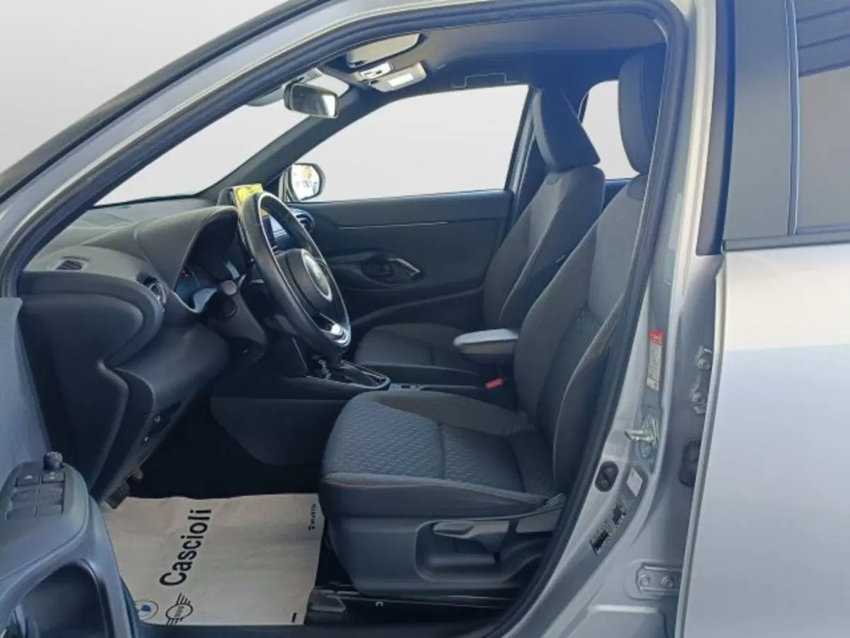 Toyota Yaris Cross usata a Teramo (8)