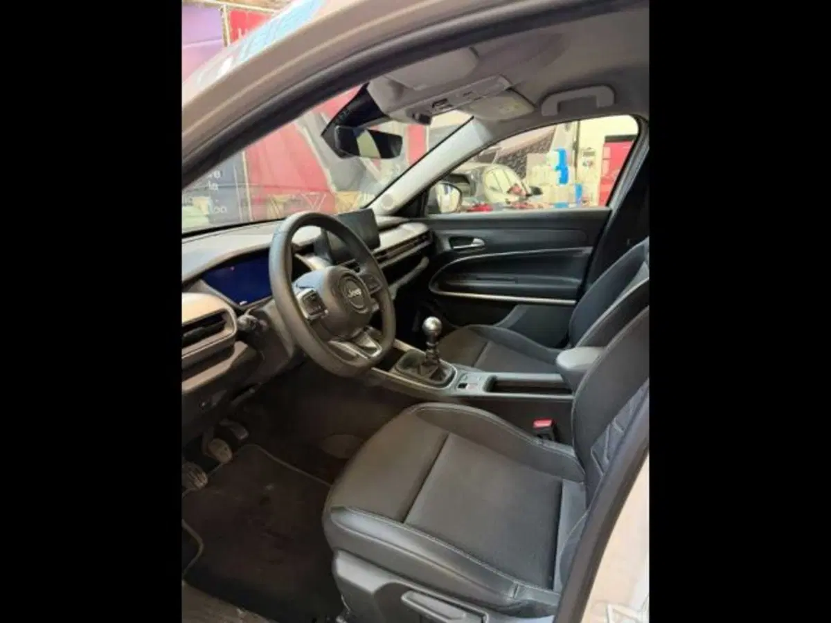 Jeep Avenger usata a Caltanissetta (9)