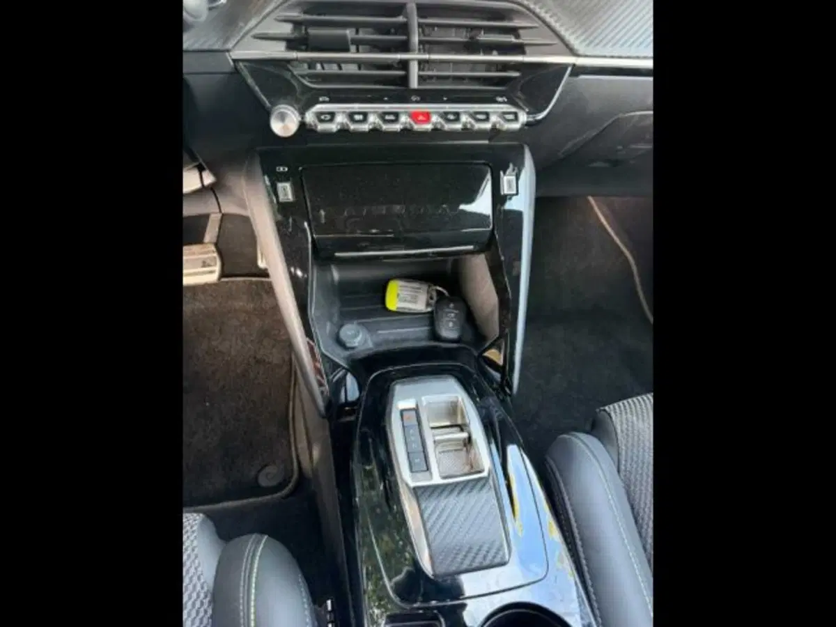 Peugeot 208 usata a Caltanissetta (13)