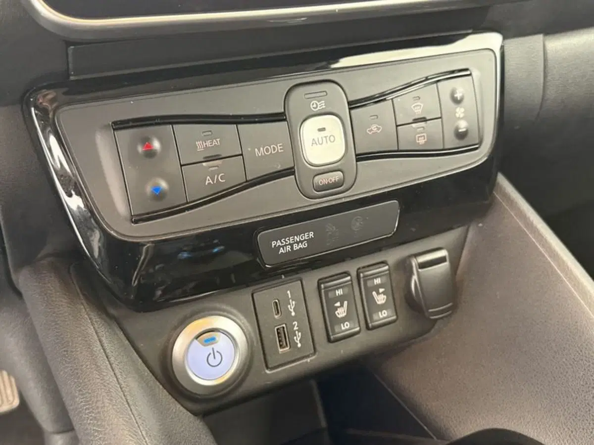 Nissan Leaf usata a Perugia (16)