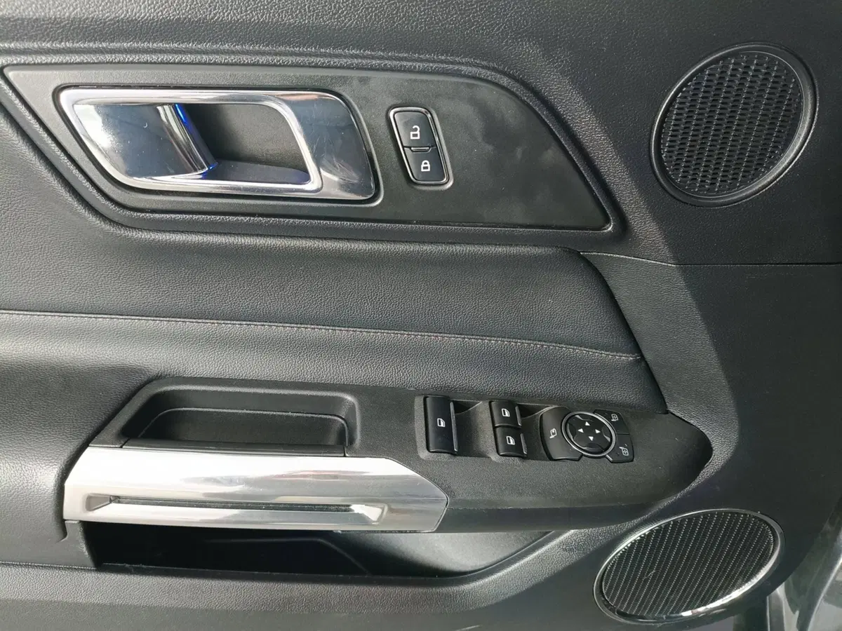 Ford Mustang Cabrio usata a Ascoli Piceno (16)