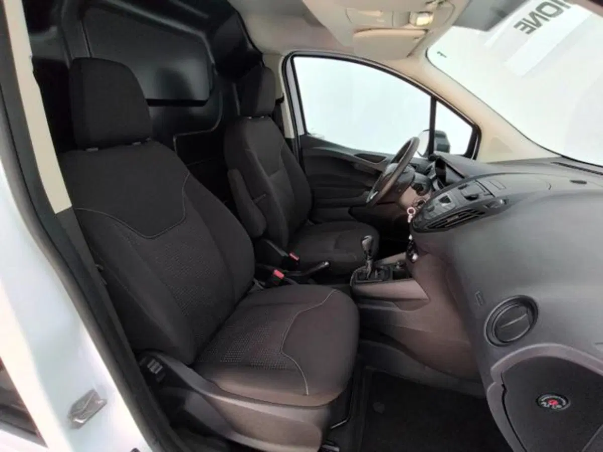 Ford Transit Courier usata a Como (3)