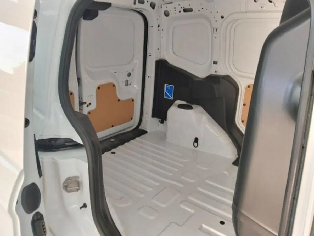 Ford Transit Courier usata a Como (5)