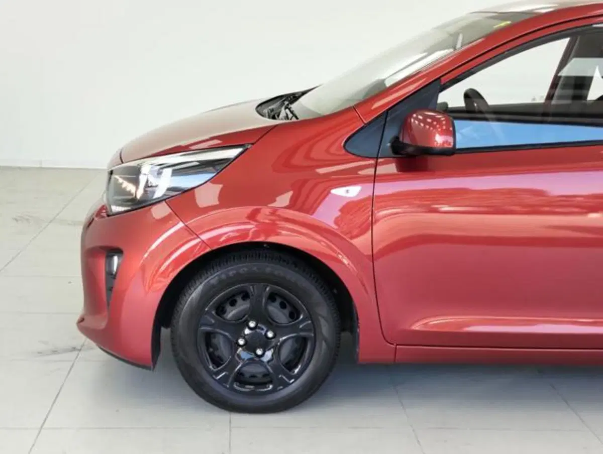 Kia Picanto usata a Como (9)