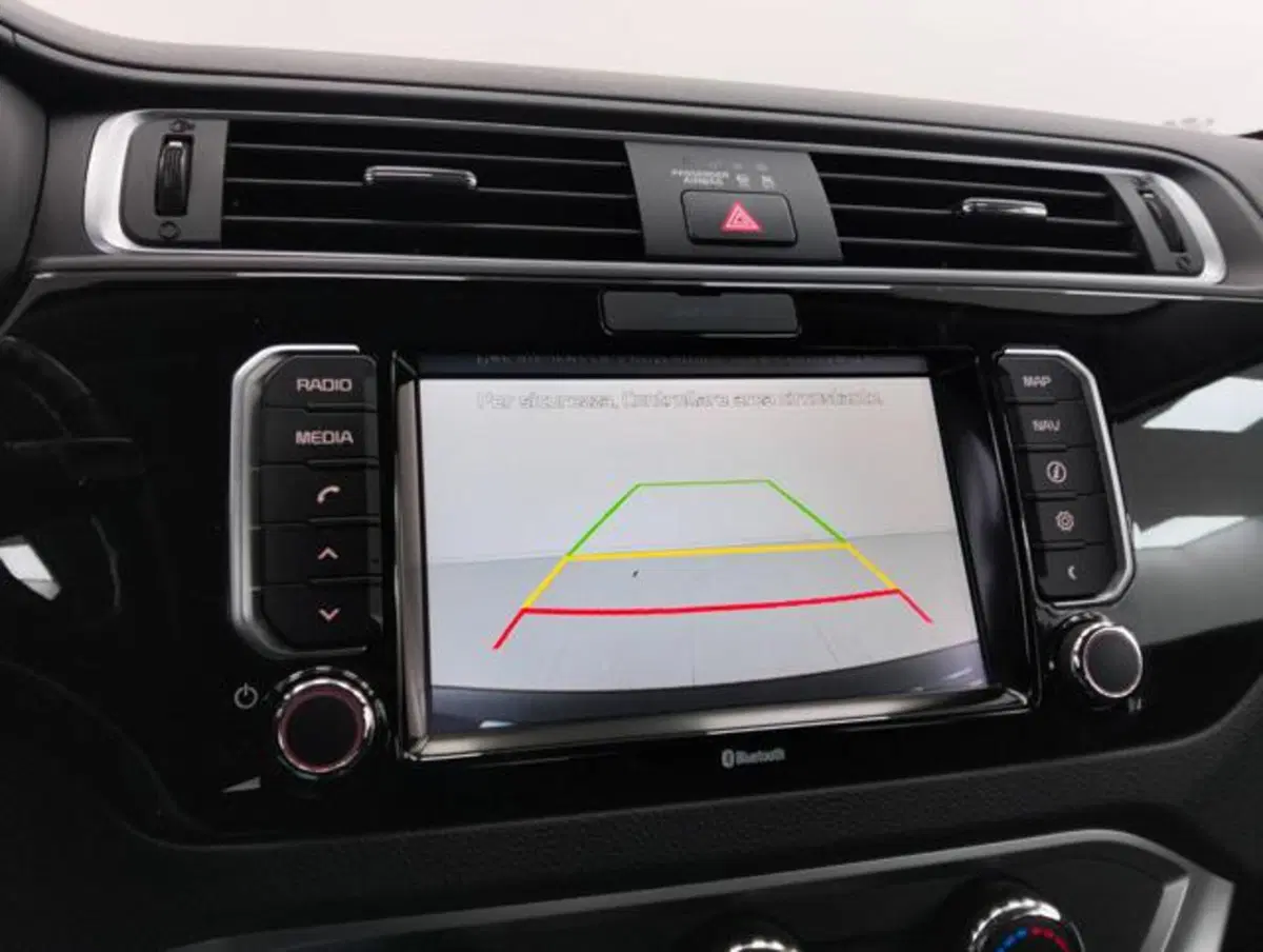 Kia Rio usata a Como (14)