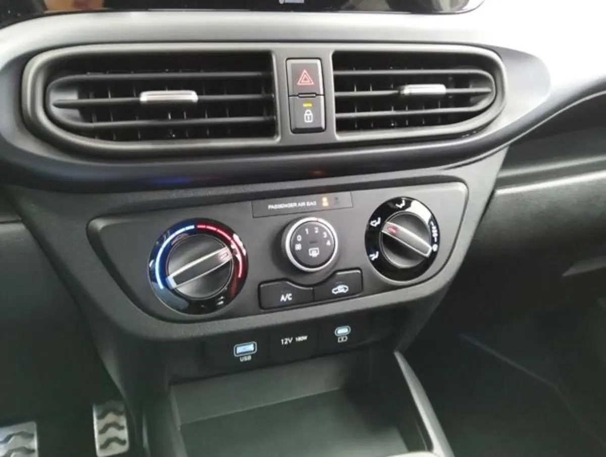 Hyundai i10 usata a Como (15)