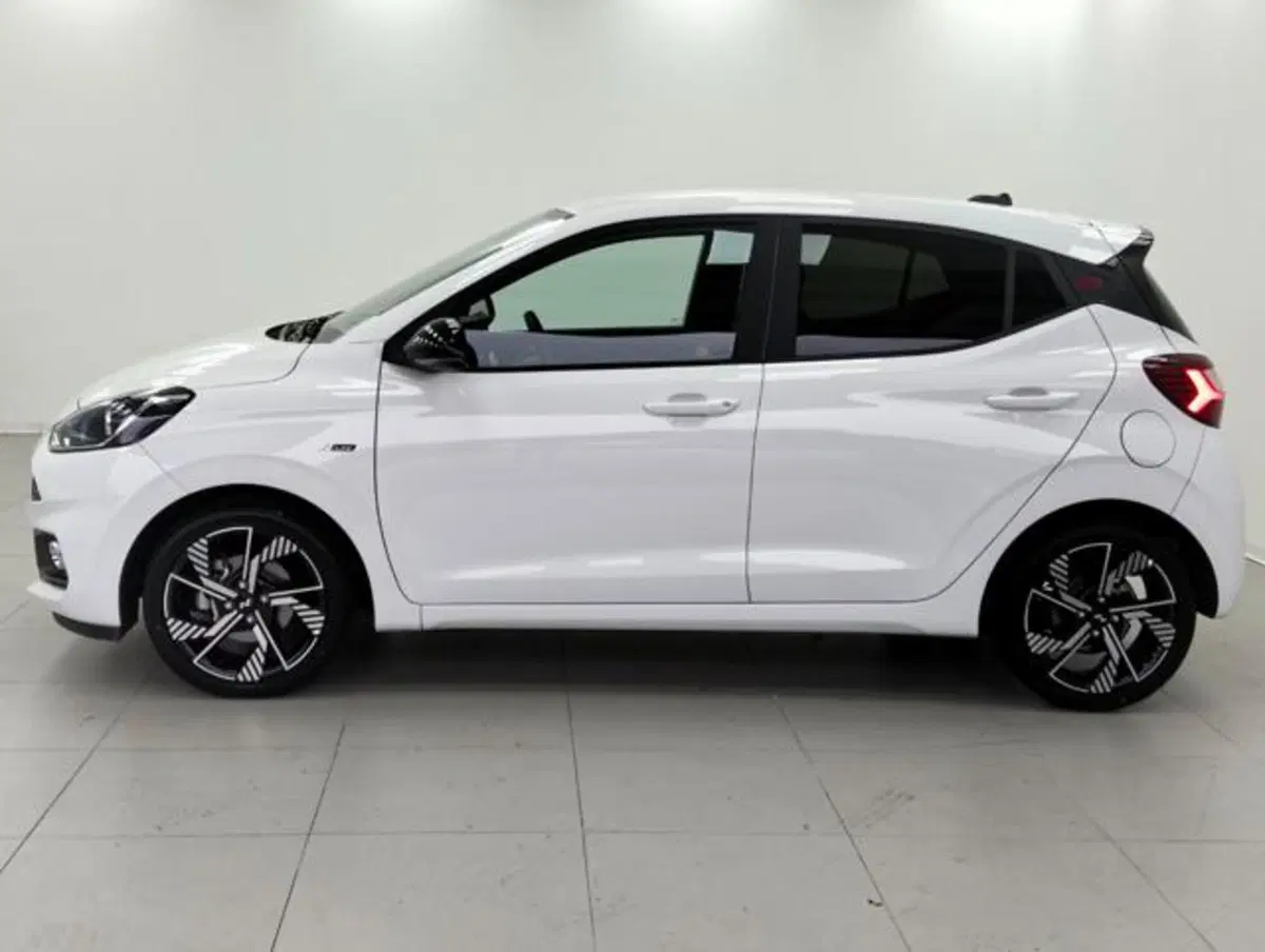 Hyundai i10 usata a Como (8)