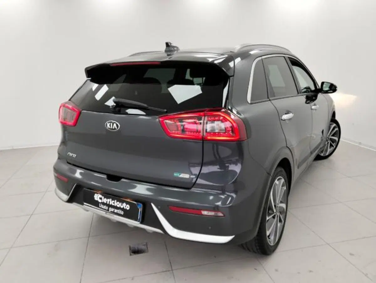 Kia Niro usata a Como (2)