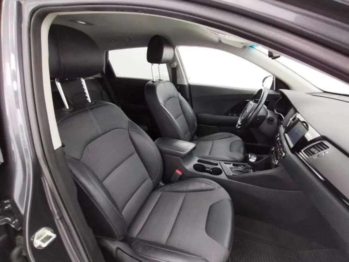 Kia Niro usata a Como (3)