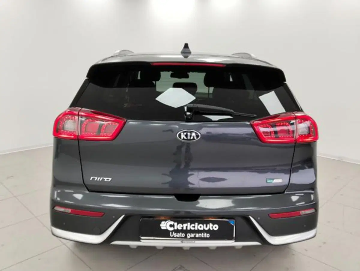 Kia Niro usata a Como (7)