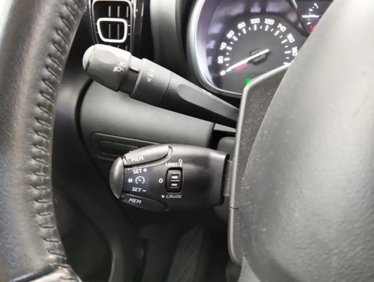 Citroen C3 Aircross usata a Como (11)