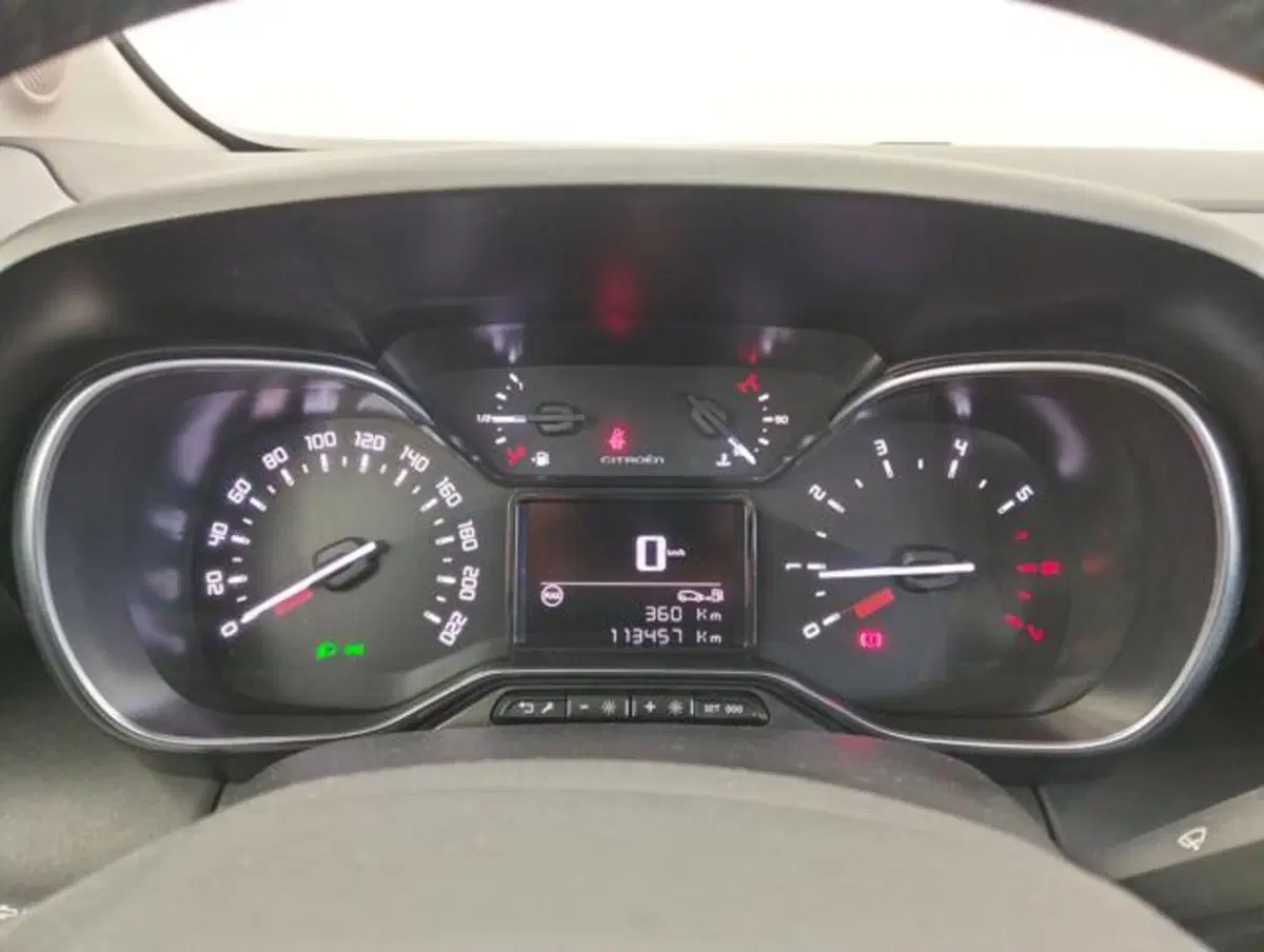 Citroen C3 Aircross usata a Como (12)