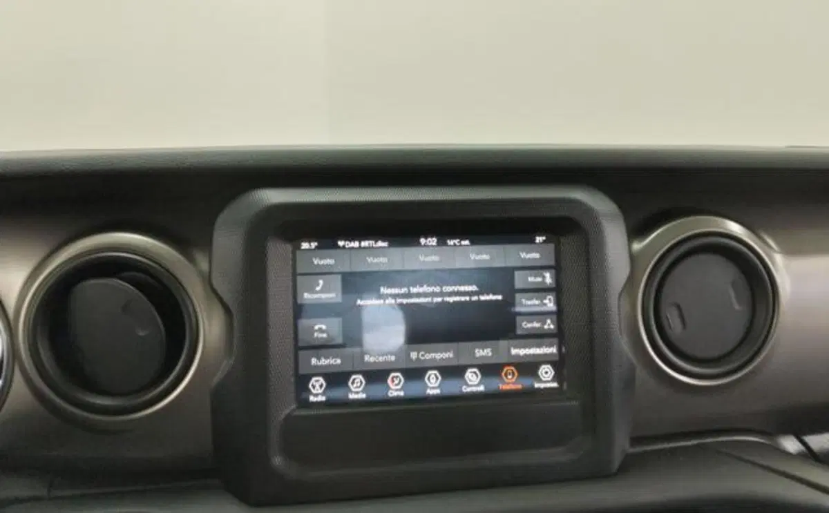 Jeep Wrangler Unlimited usata a Como (16)