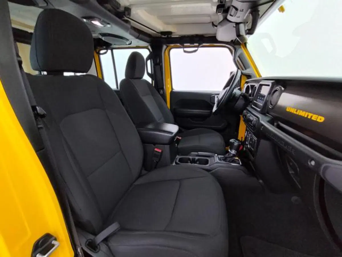 Jeep Wrangler Unlimited usata a Como (3)