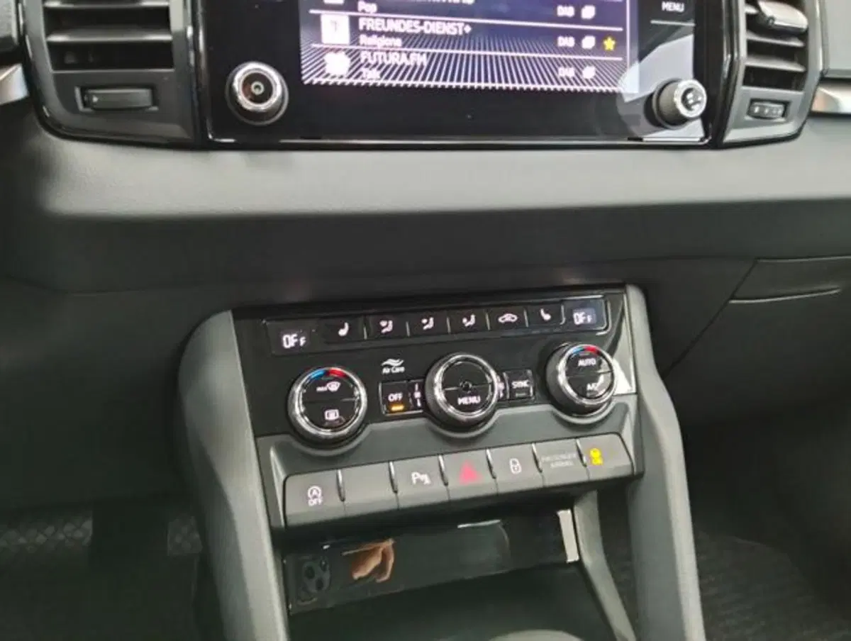 Skoda Karoq usata a Como (16)