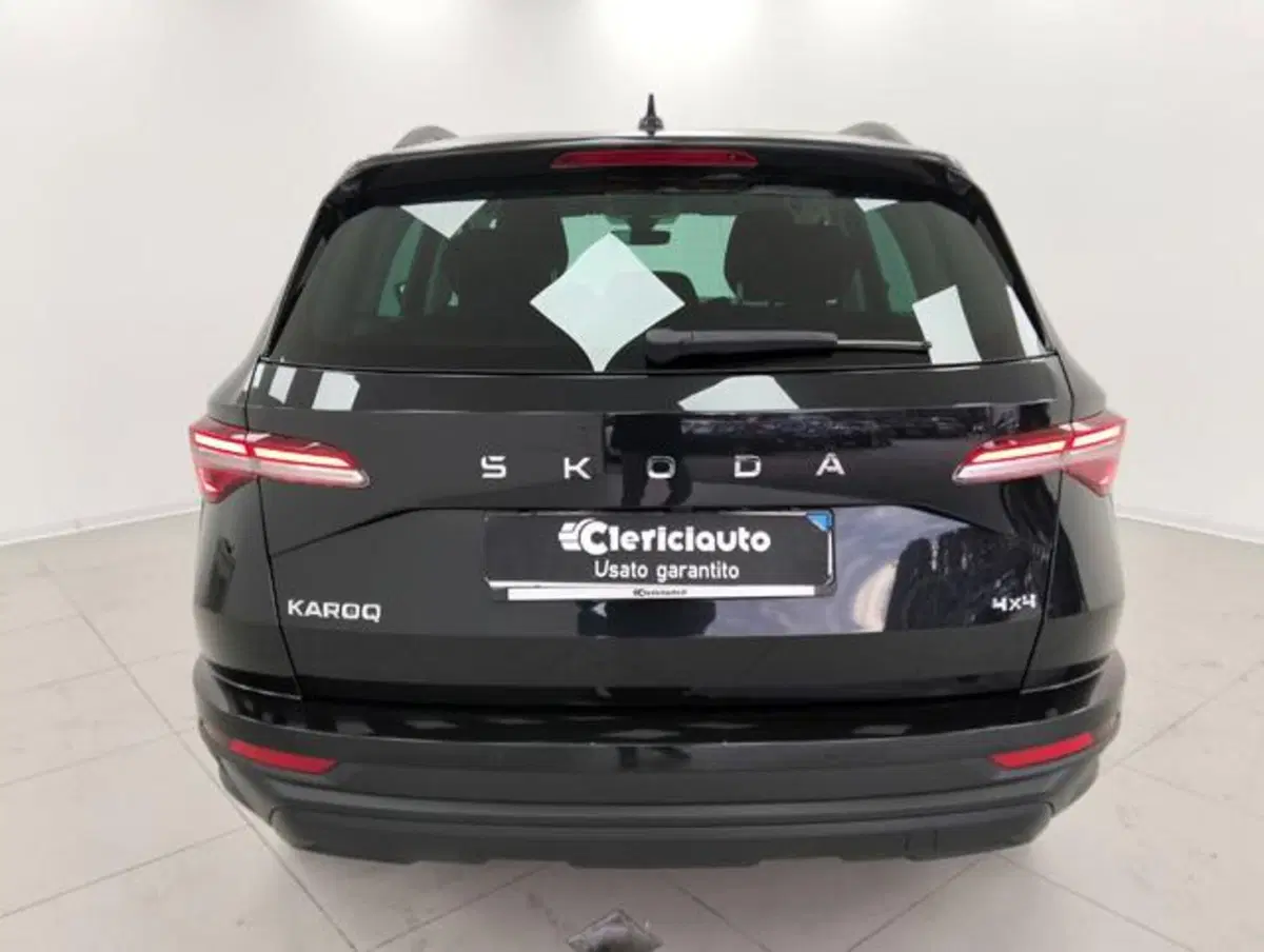 Skoda Karoq usata a Como (7)