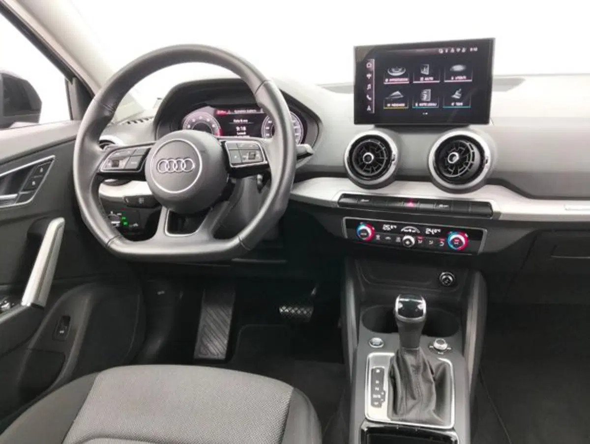 Audi Q2 usata a Como (10)
