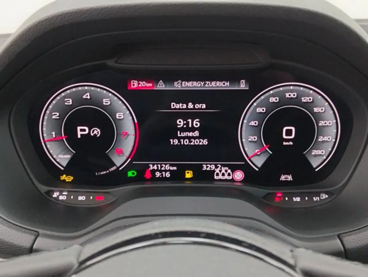 Audi Q2 usata a Como (11)