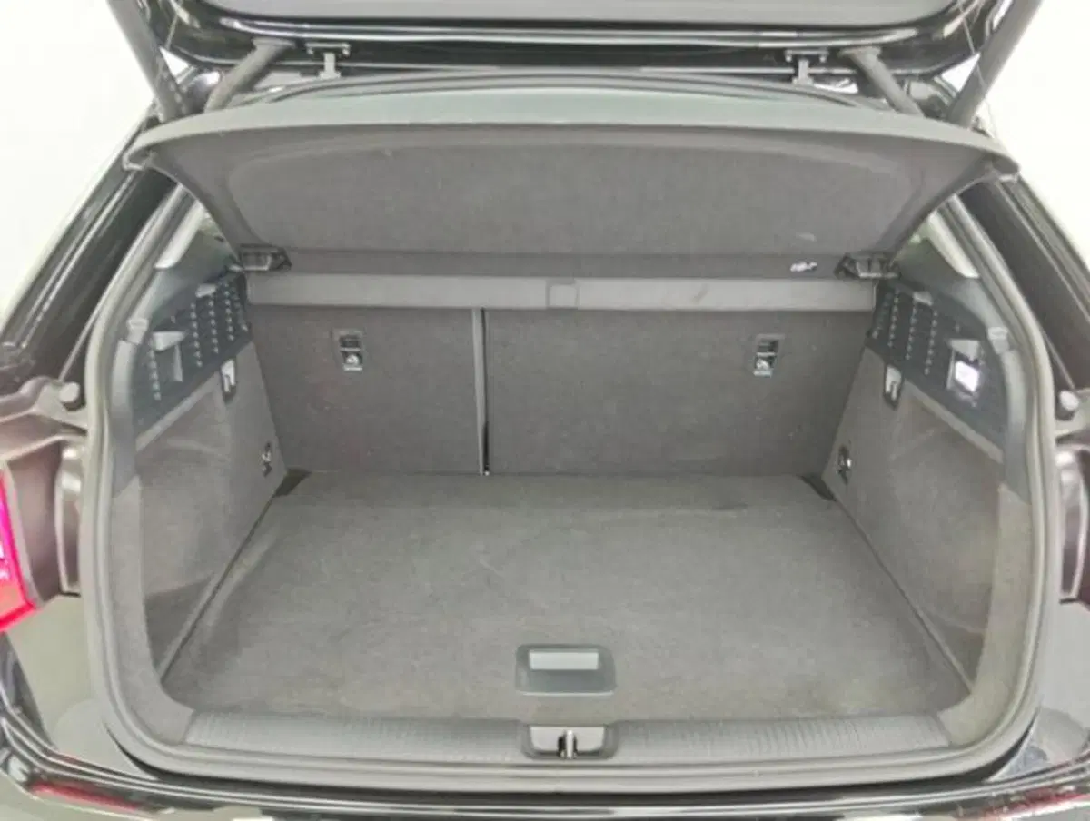Audi Q2 usata a Como (18)