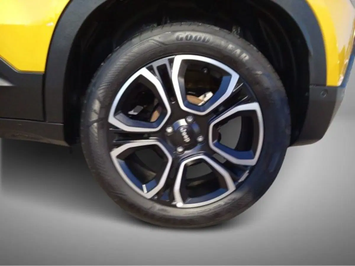 Jeep Avenger usata a Frosinone (8)