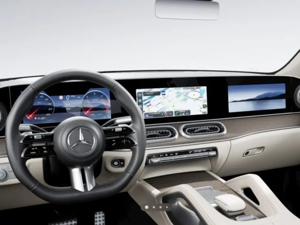Mercedes-Benz GLS SUV nuova a Verona (5)