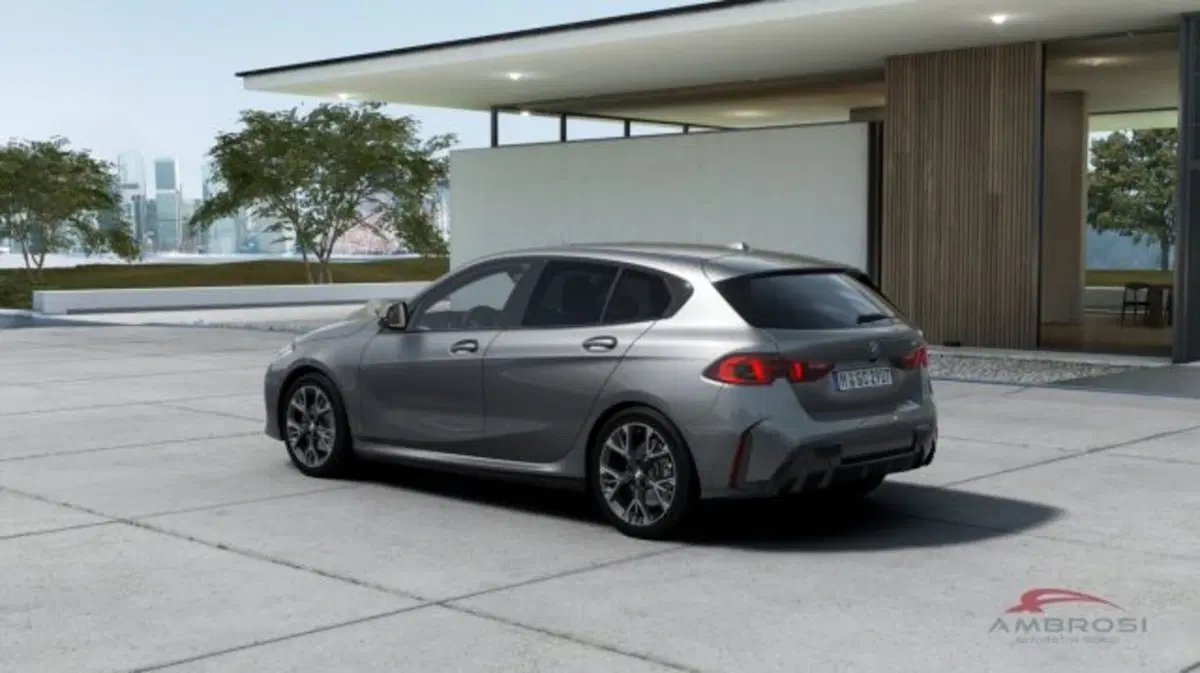 BMW Serie 1 nuova a Perugia (2)
