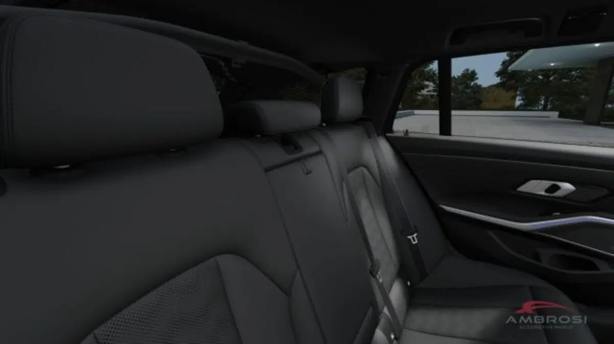 BMW Serie 3 Touring nuova a Perugia (13)