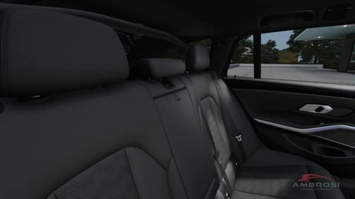 BMW Serie 3 Touring nuova a Perugia (12)