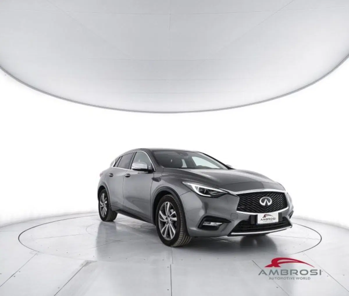 Infiniti Q30 usata a Perugia (2)