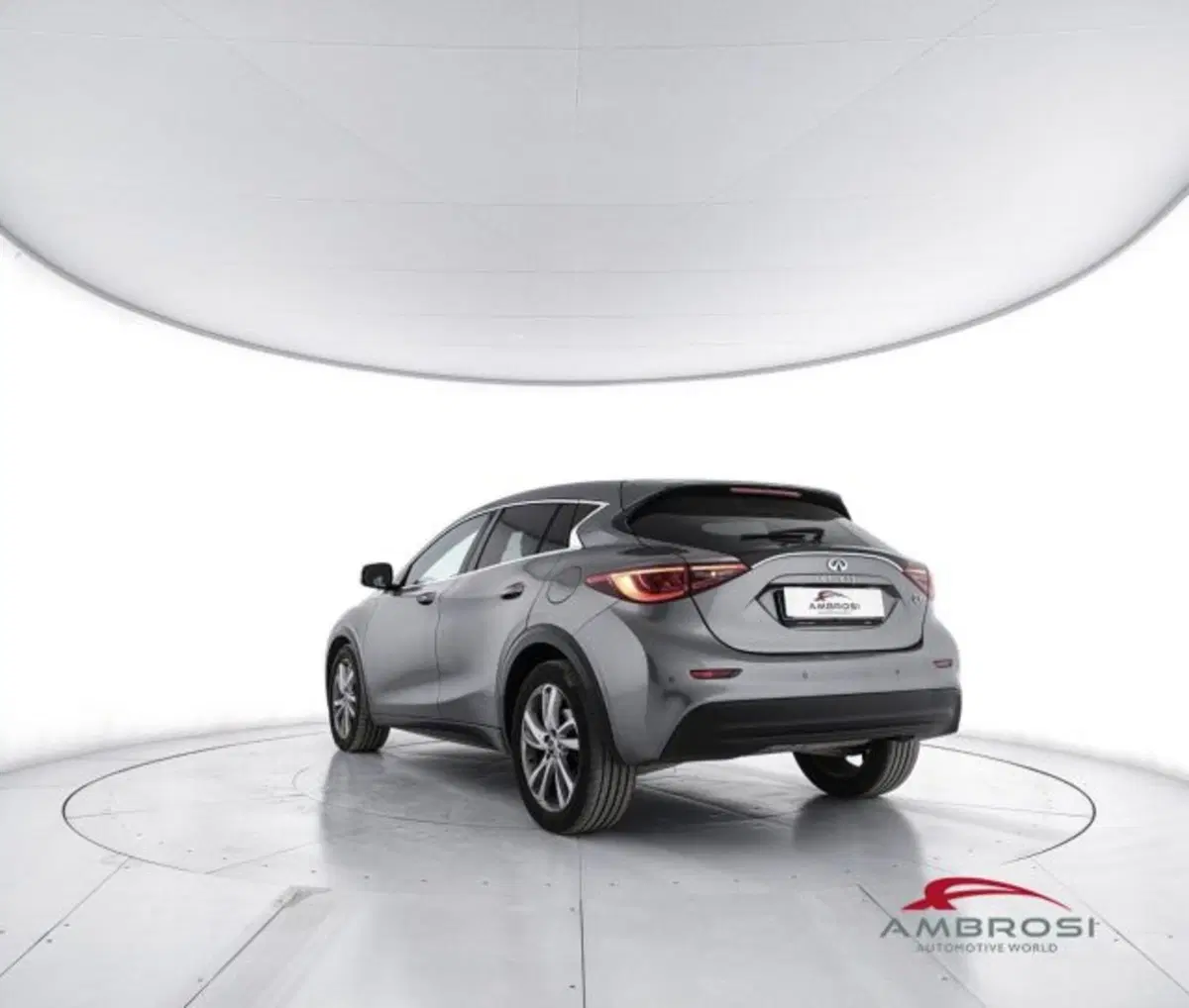 Infiniti Q30 usata a Perugia (4)