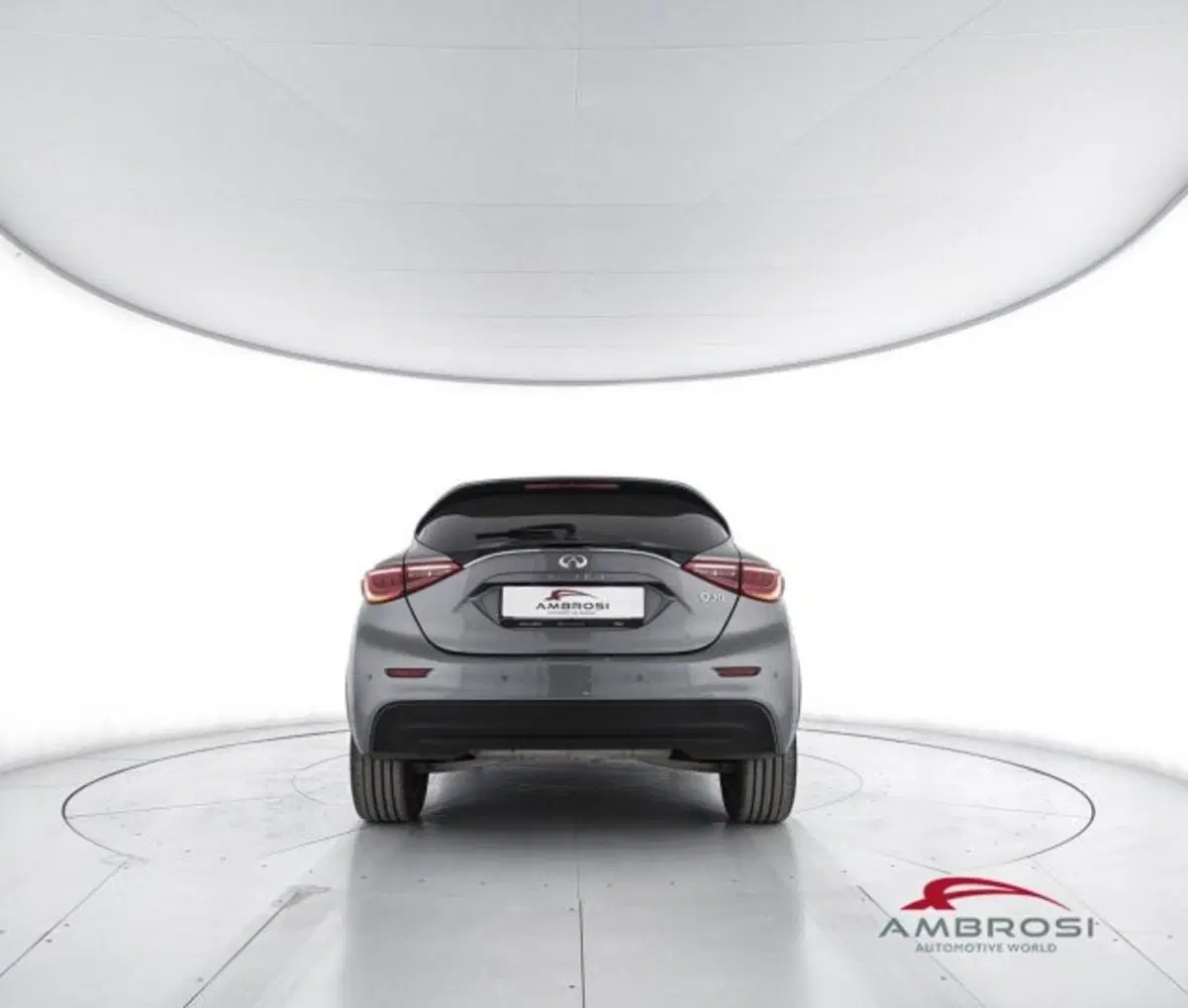 Infiniti Q30 usata a Perugia (6)