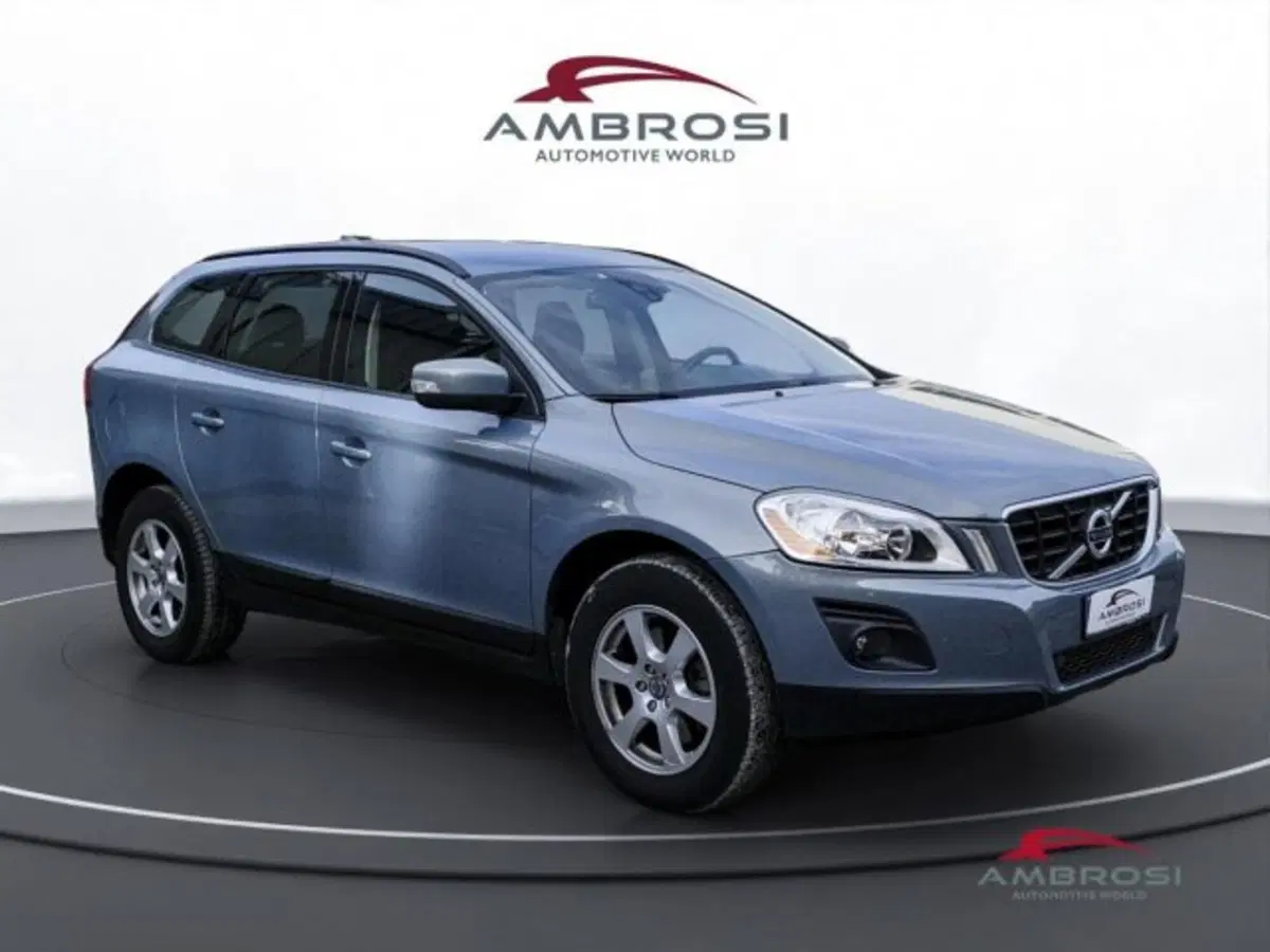 Volvo XC60 usata a Perugia (2)