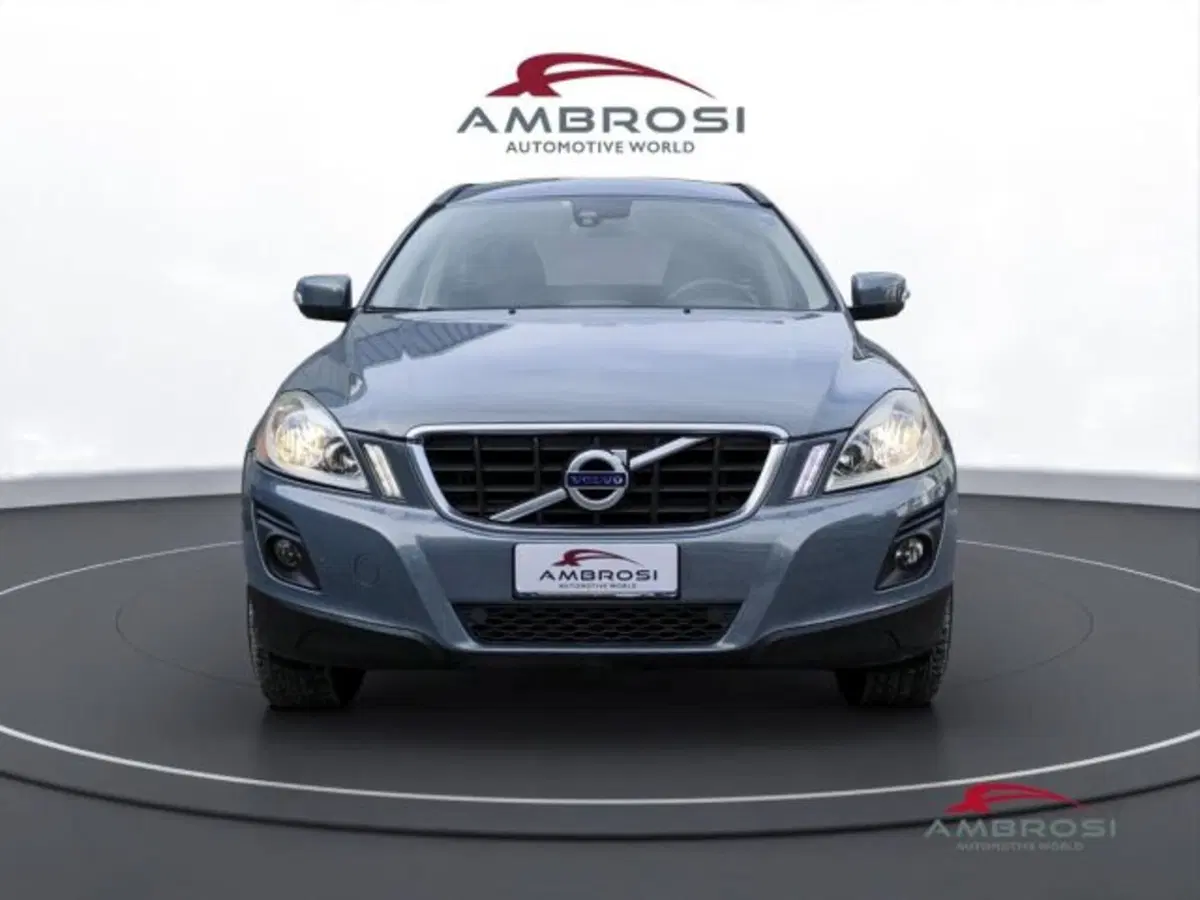 Volvo XC60 usata a Perugia (7)