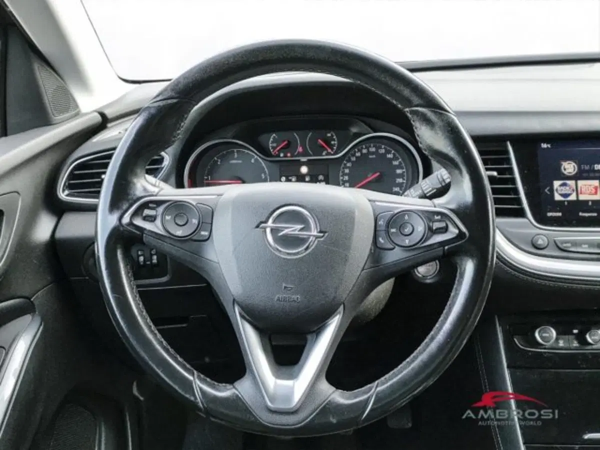 Opel Grandland X usata a Perugia (13)