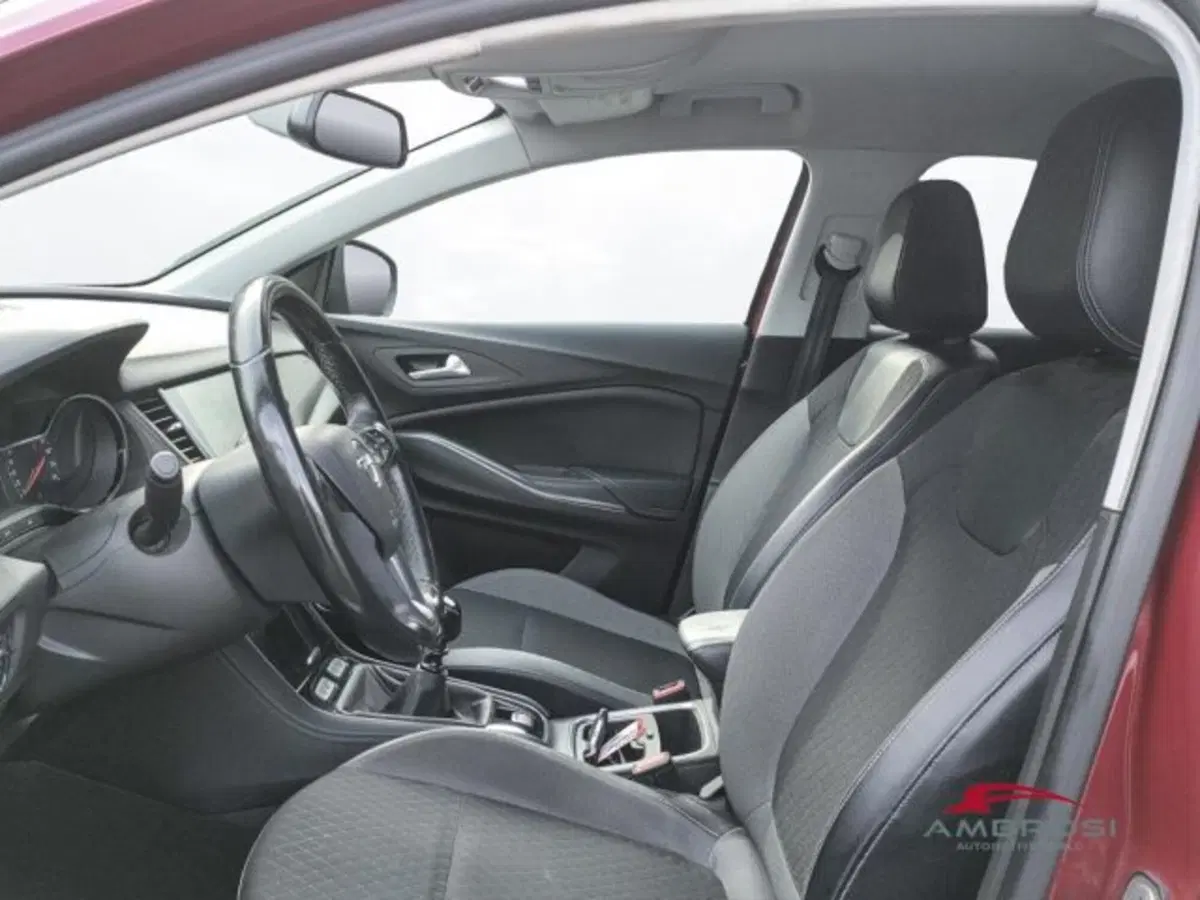 Opel Grandland X usata a Perugia (9)
