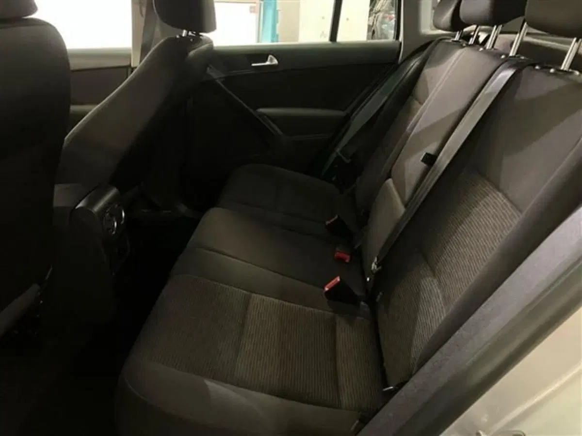 Volkswagen Tiguan usata a Como (12)