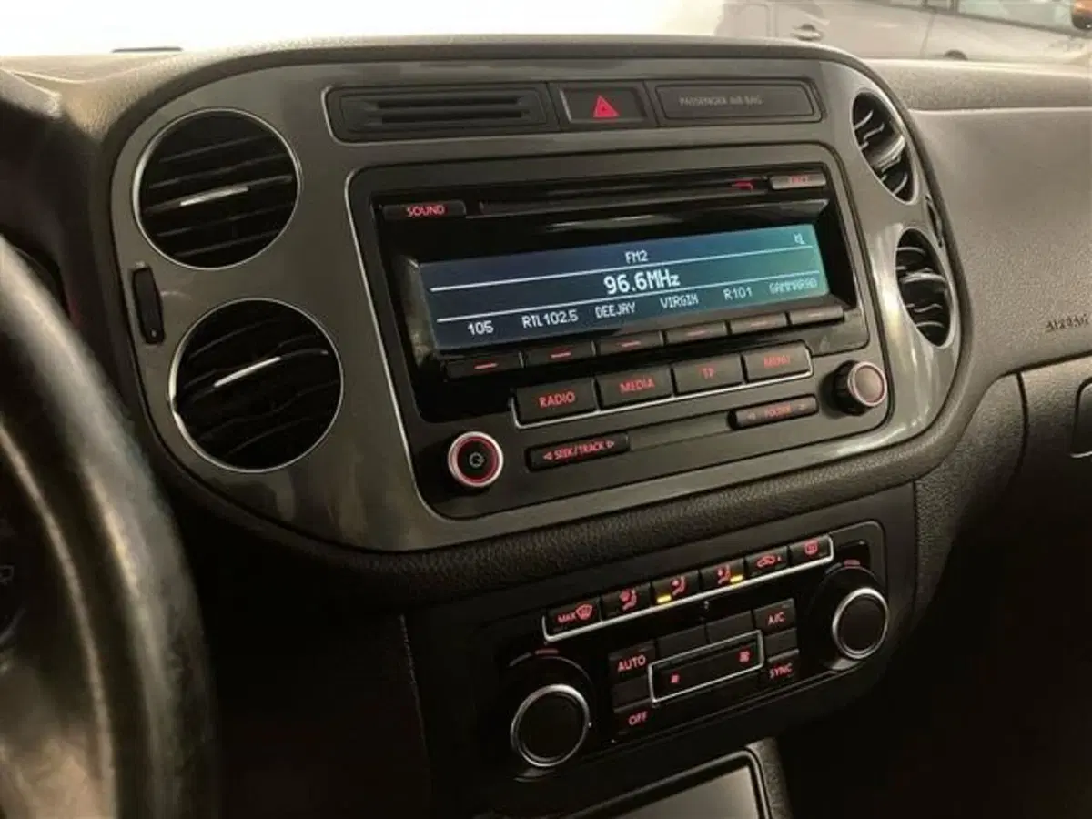 Volkswagen Tiguan usata a Como (15)