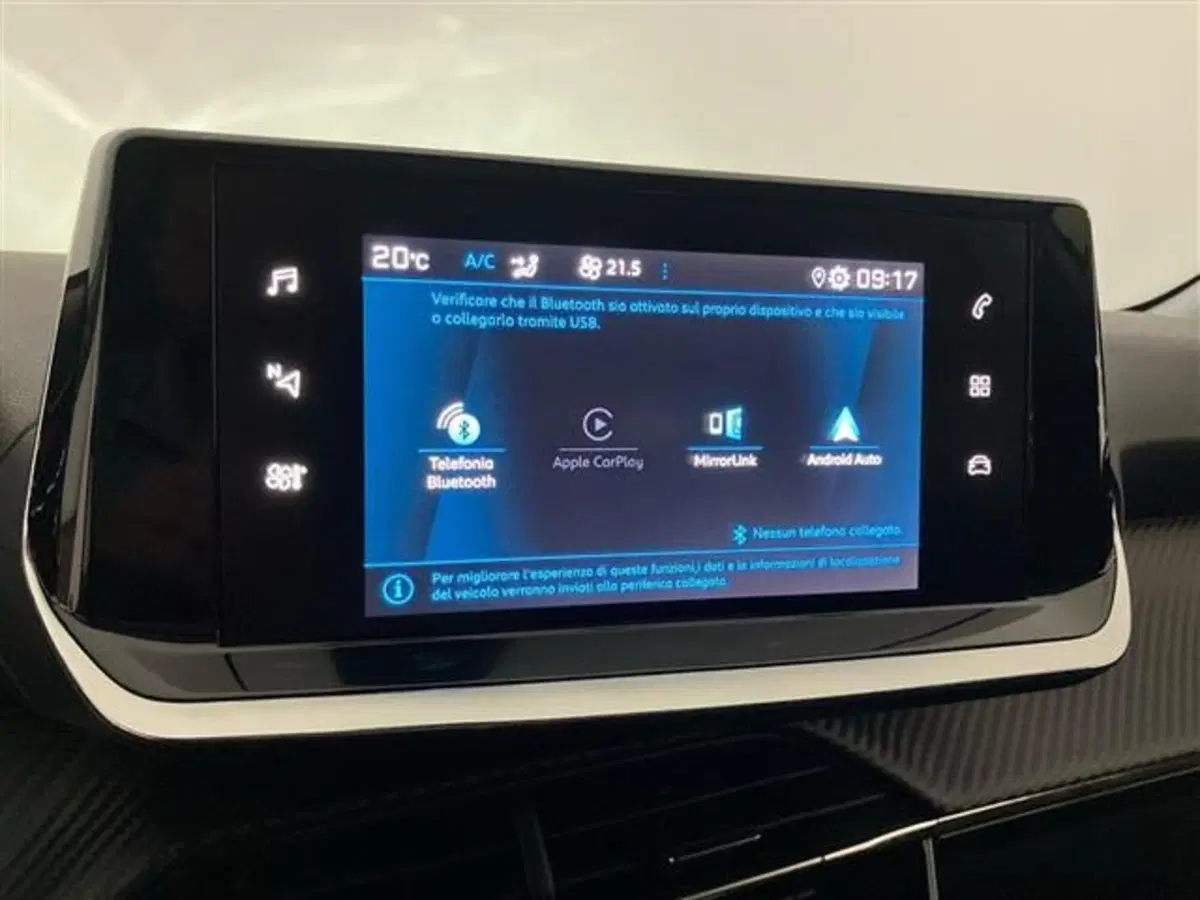 Peugeot 208 usata a Como (14)