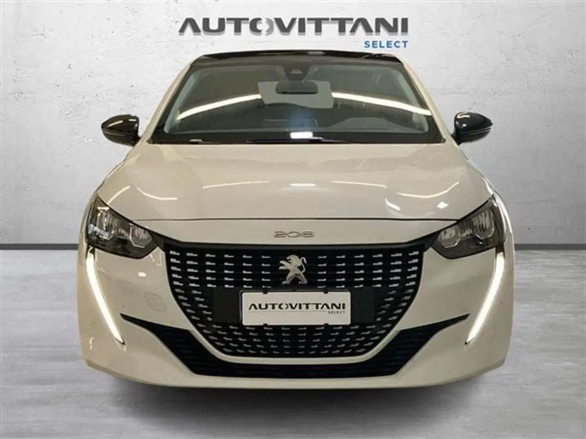 Peugeot 208 usata a Como (2)